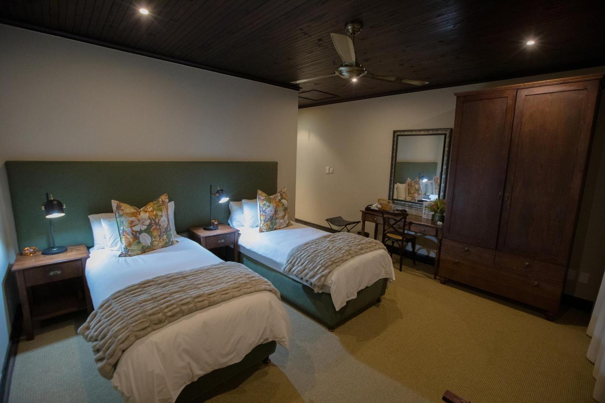 Swartberg Private Game Lodge Oudtshoorn Exteriér fotografie